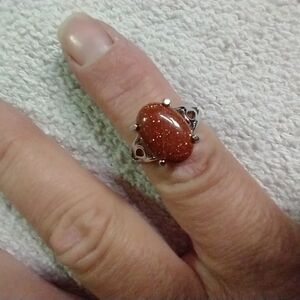 Silvertone gold 🥇 🪙 stone 🪨 ring 💍8